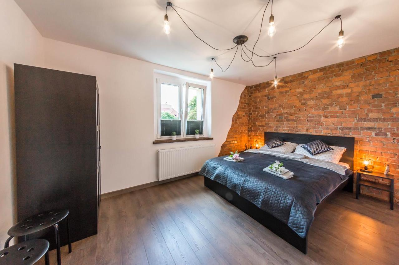 Apartament Wita Stwosza يلينيا غورا المظهر الخارجي الصورة