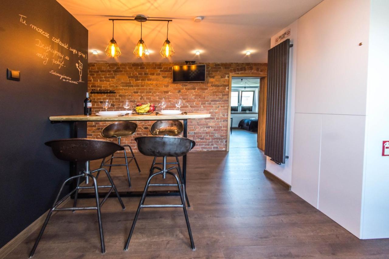 Apartament Wita Stwosza يلينيا غورا المظهر الخارجي الصورة