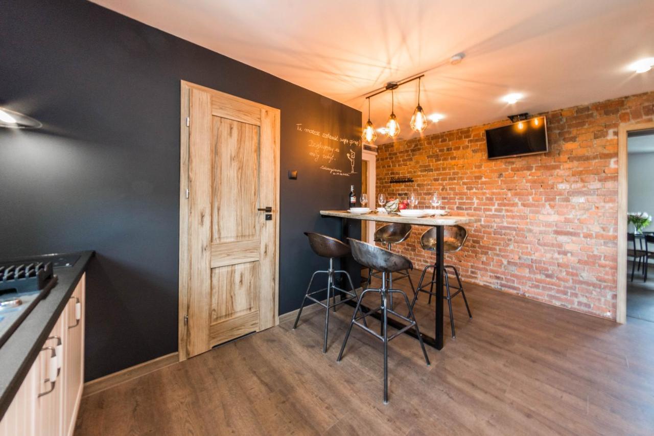 Apartament Wita Stwosza يلينيا غورا المظهر الخارجي الصورة